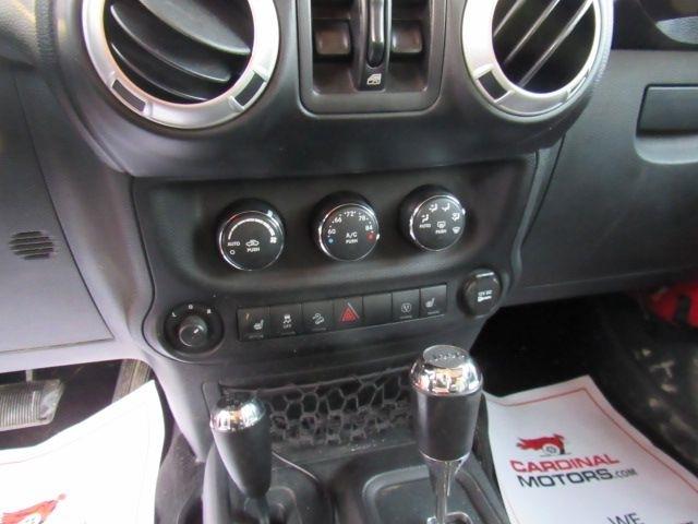 Jeep Wrangler Unlimited Sahara 4WD 2015