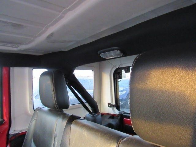 Jeep Wrangler Unlimited Sahara 4WD 2015