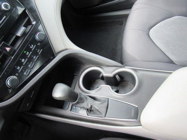 Toyota Camry LE 2021