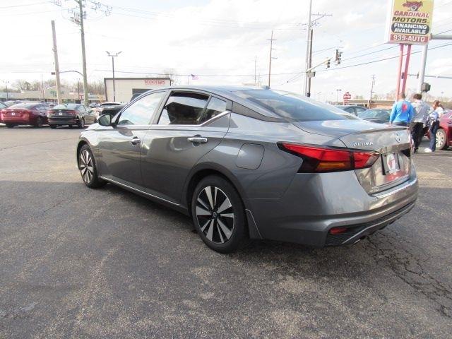 Nissan Altima 2.5 SV 2022