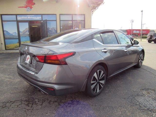 Nissan Altima 2.5 SV 2022