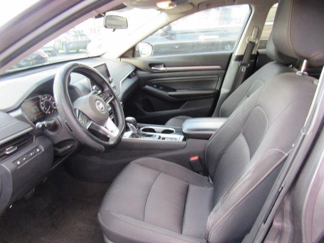 Nissan Altima 2.5 SV 2022