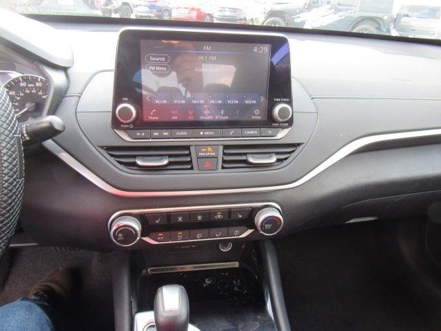 Nissan Altima 2.5 SV 2022