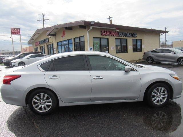 Nissan Altima 2.5 SV 2022