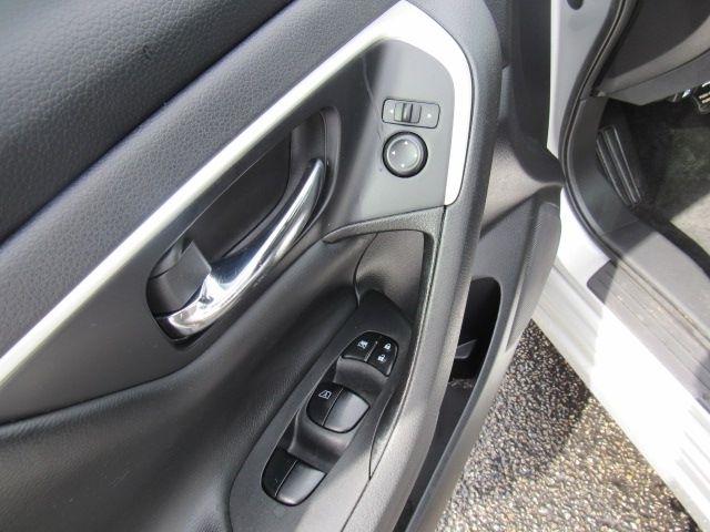 Nissan Altima 2.5 SV 2022