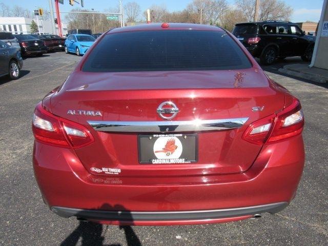 Nissan Altima 2.5 SV 2017