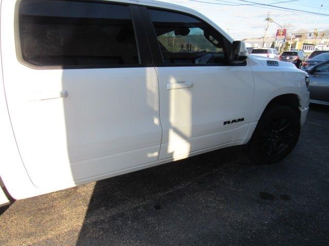 RAM 1500 Big Horn Crew Cab SWB 4WD 2020