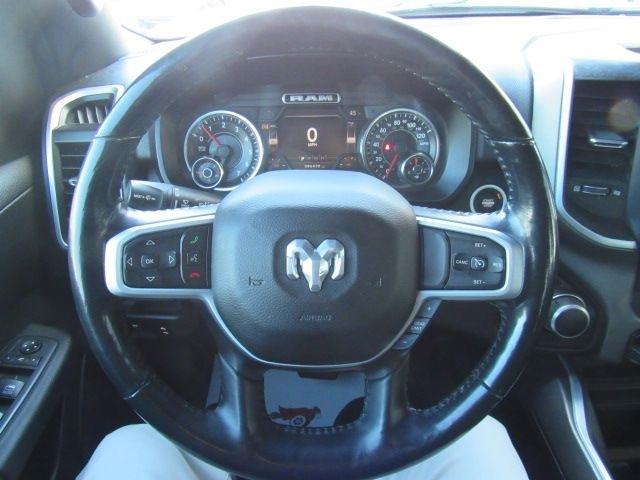 RAM 1500 Big Horn Crew Cab SWB 4WD 2020