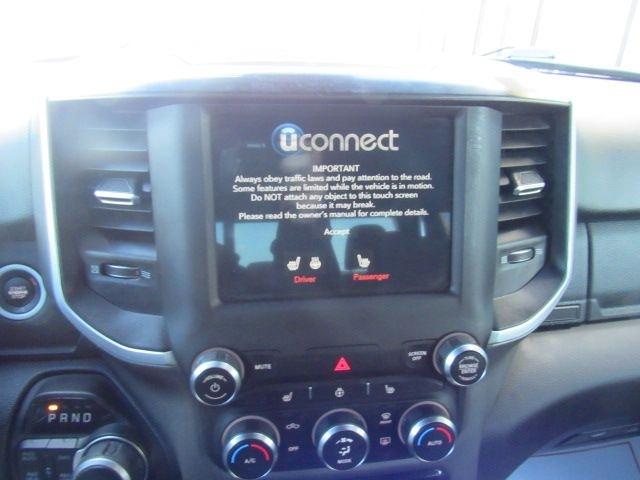 RAM 1500 Big Horn Crew Cab SWB 4WD 2020