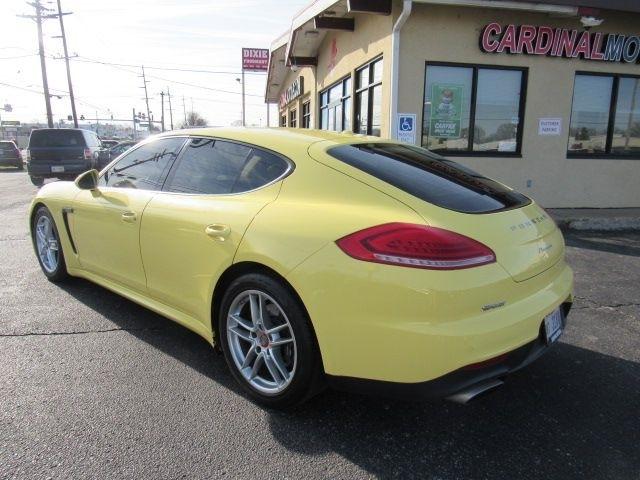 Porsche Panamera 4 2014