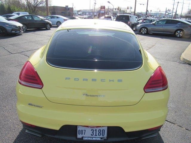 Porsche Panamera 4 2014