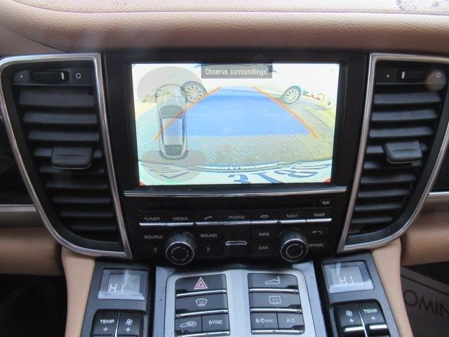 Porsche Panamera 4 2014
