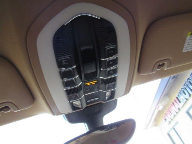 Porsche Panamera 4 2014