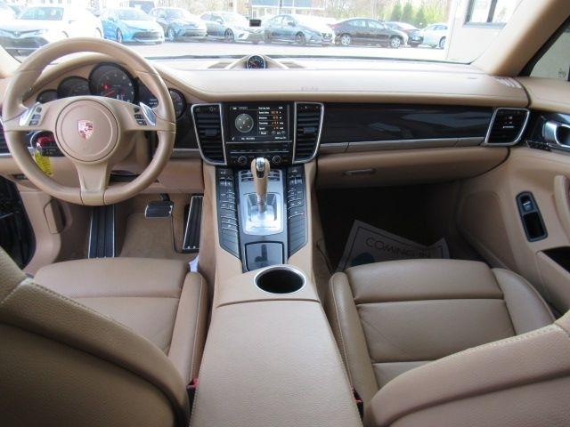 Porsche Panamera 4 2014