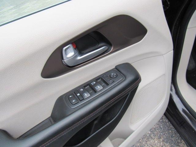 Chrysler Pacifica Touring-L 2017