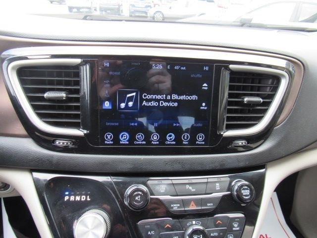 Chrysler Pacifica Touring-L 2017