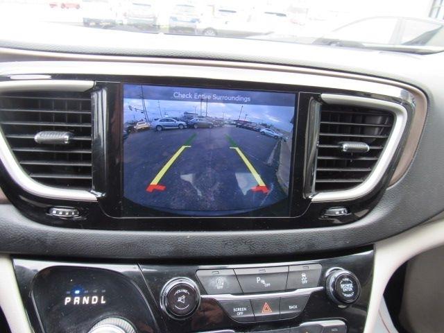 Chrysler Pacifica Touring-L 2017