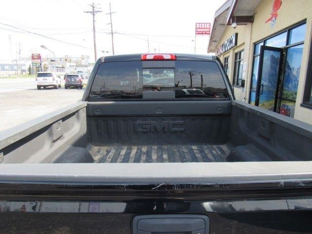 GMC Sierra 1500 SLT Crew Cab Long Box 4WD 2017