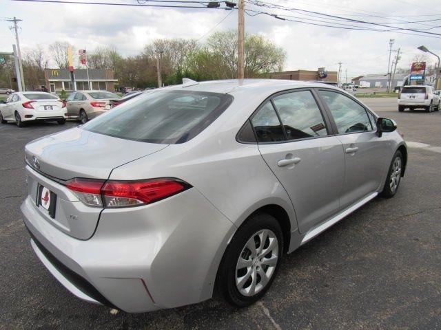 Toyota Corolla LE 2022