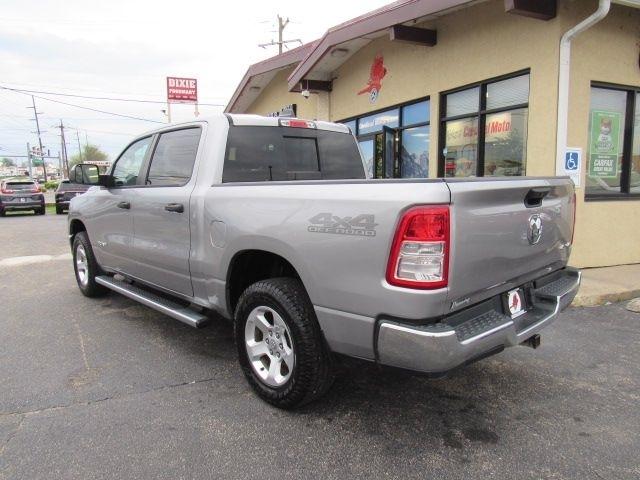 RAM 1500 Tradesman Crew Cab SB 4WD 2019