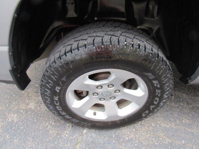 RAM 1500 Tradesman Crew Cab SB 4WD 2019