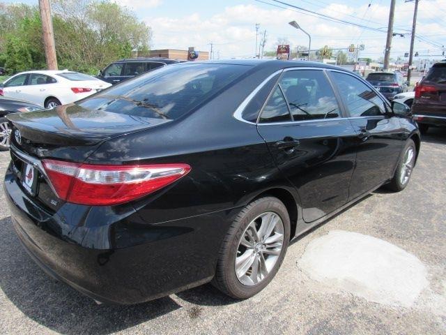 Toyota Camry SE 2016