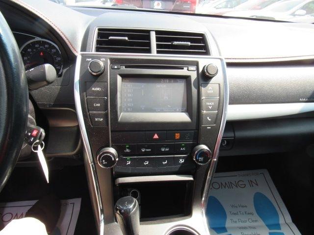 Toyota Camry SE 2016