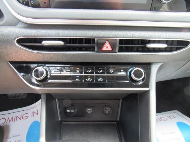 Hyundai Sonata SE 2022