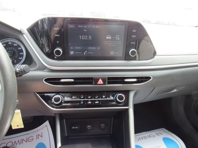 Hyundai Sonata SE 2022