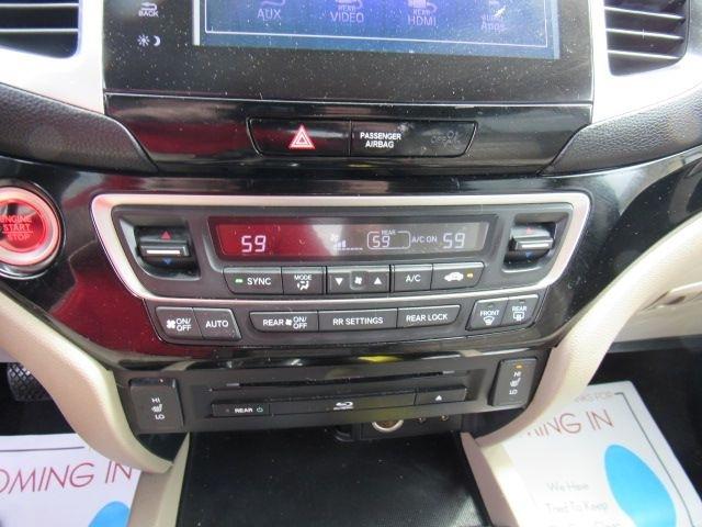 Honda Pilot Touring 2WD 2016