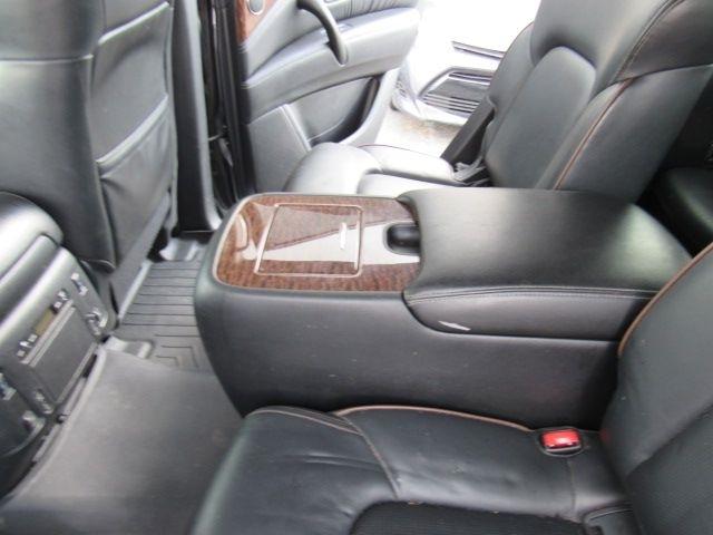 Nissan Armada Platinum AWD 2019