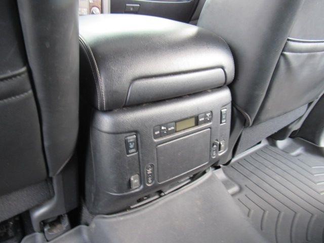 Nissan Armada Platinum AWD 2019