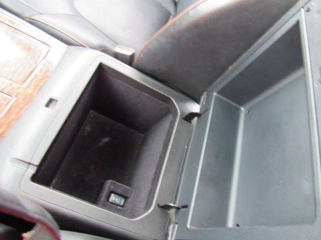 Nissan Armada Platinum AWD 2019