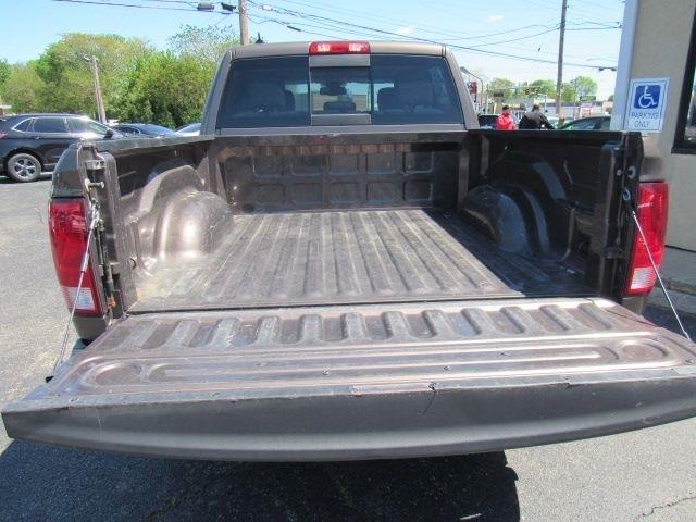RAM 1500 SLT Crew Cab SWB 4WD 2018