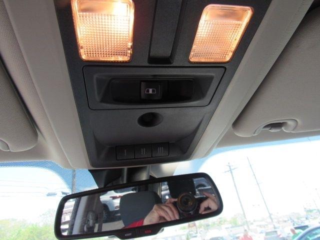 RAM 1500 SLT Crew Cab SWB 4WD 2018