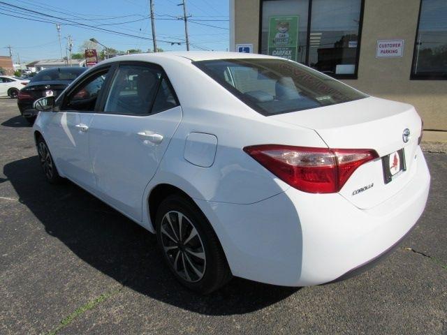 Toyota Corolla XLE CVT 2018