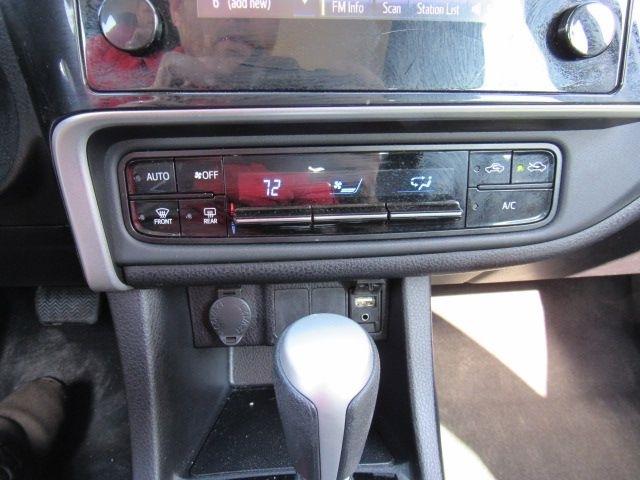 Toyota Corolla XLE CVT 2018