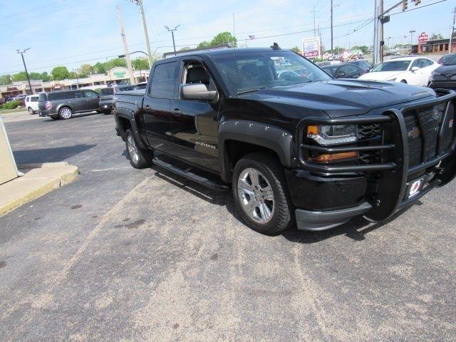 2018 Chevrolet Silverado 1500 Custom Crew Cab 4WD