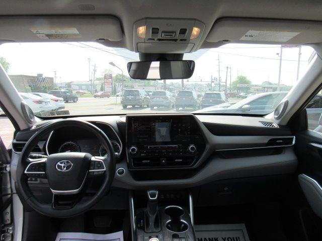 Toyota Highlander Limited AWD V6 2022