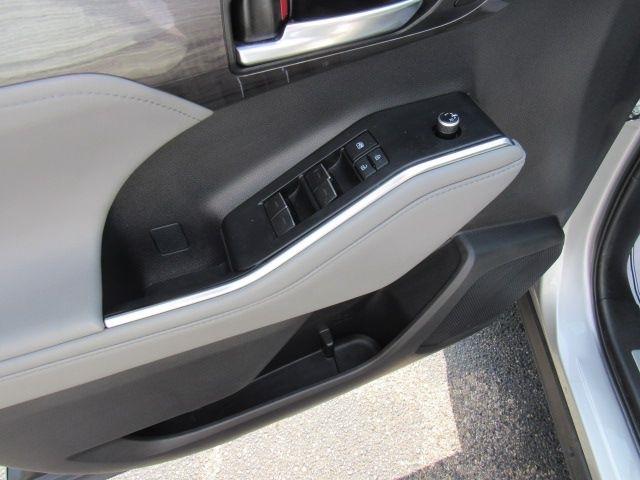 Toyota Highlander Limited AWD V6 2022