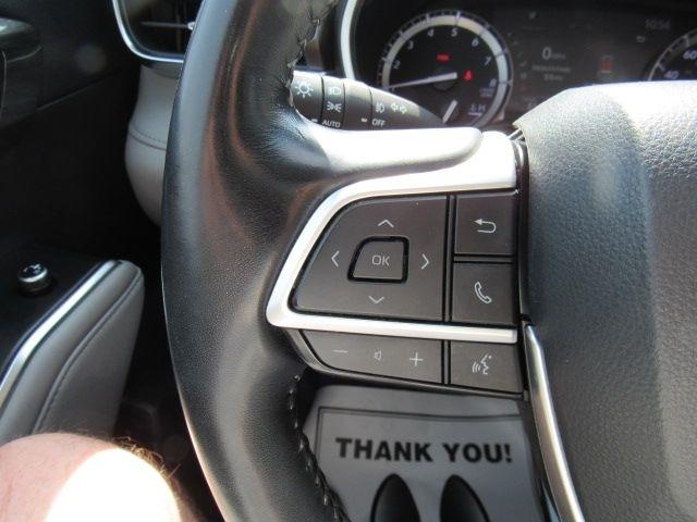 Toyota Highlander Limited AWD V6 2022