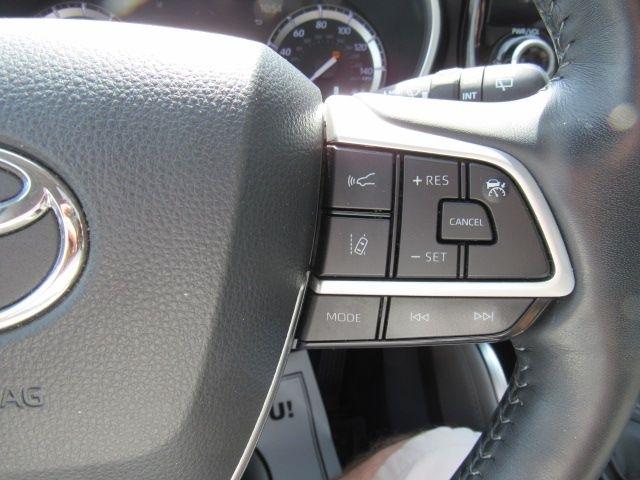 Toyota Highlander Limited AWD V6 2022