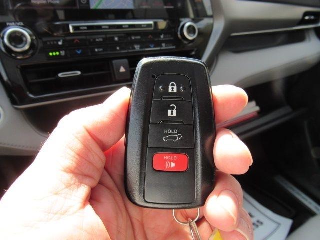 Toyota Highlander Limited AWD V6 2022