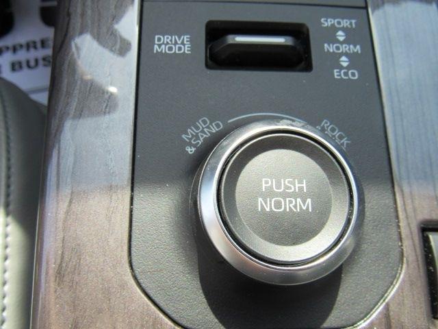 Toyota Highlander Limited AWD V6 2022