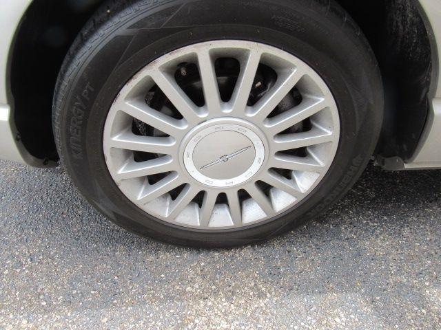 Ford Thunderbird Deluxe 2005