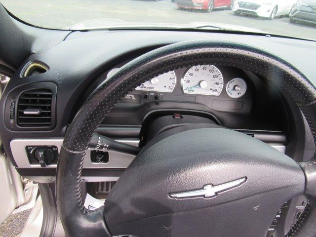 Ford Thunderbird Deluxe 2005