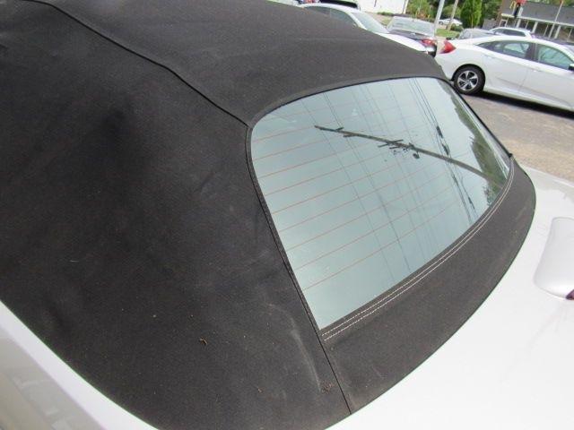 Ford Thunderbird Deluxe 2005