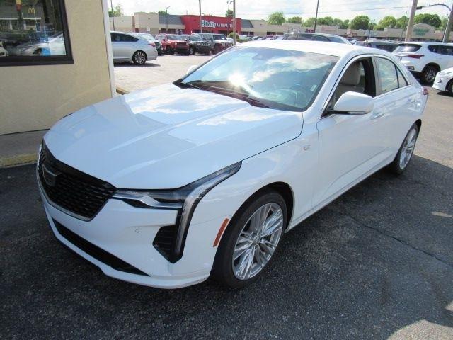 Cadillac CT4 Premium Luxury 2024