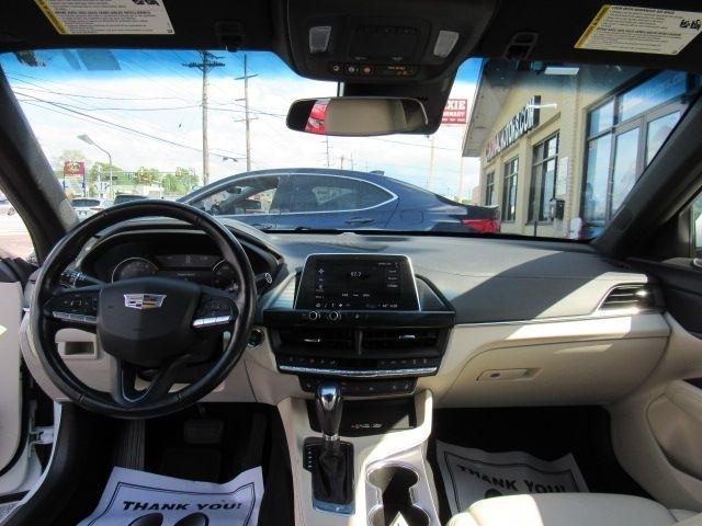 Cadillac CT4 Premium Luxury 2024