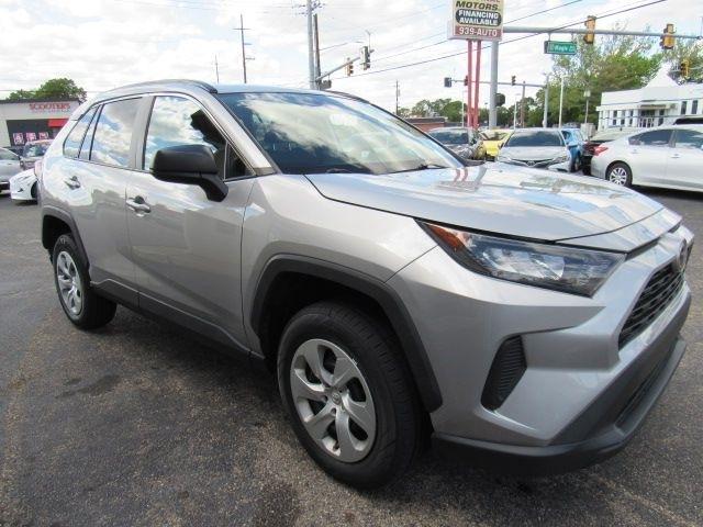 Toyota RAV4 LE AWD 2021